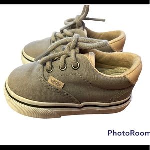 VGUC Vans sneaker shoes